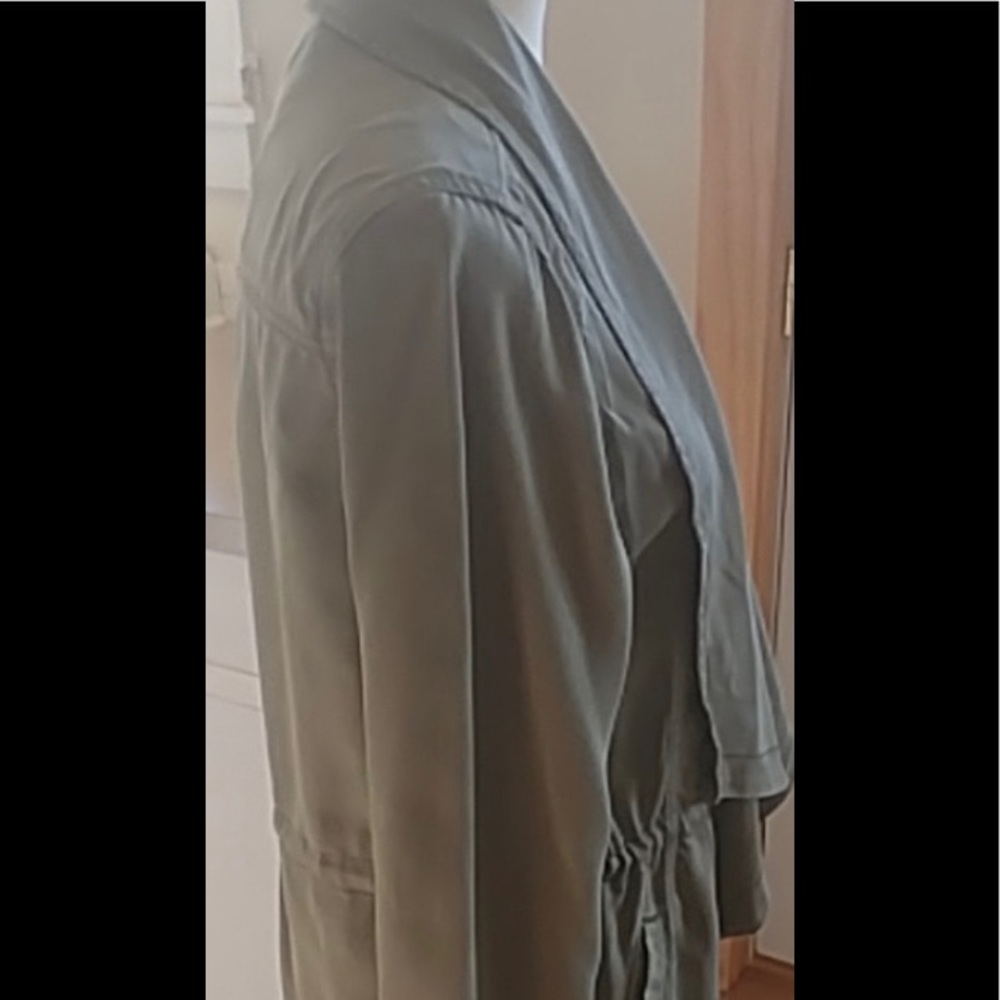 Max Utility Jacket - image 2